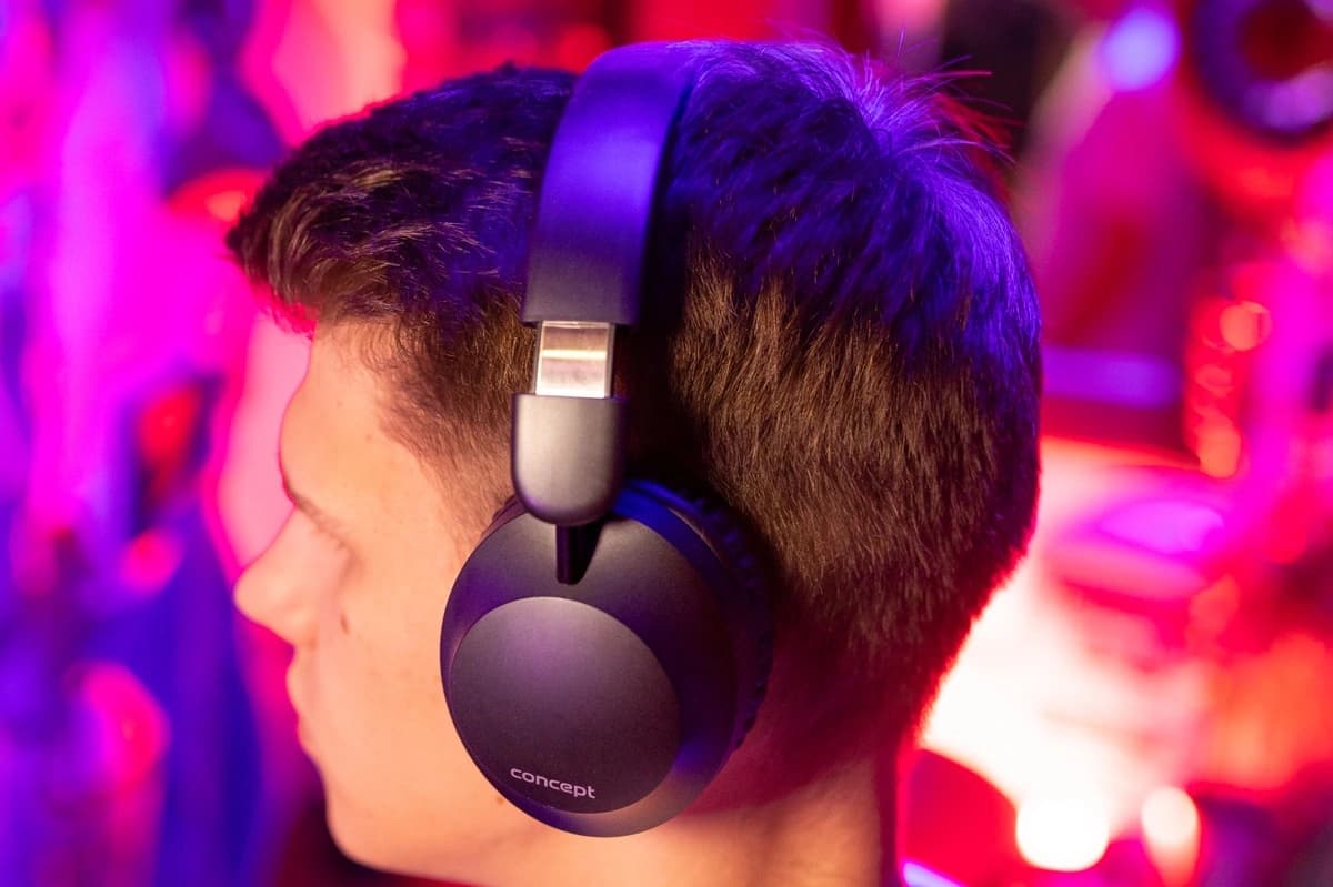 Concept Bezdrátová sluchátka SoundJoy HS4080 - náhled 3